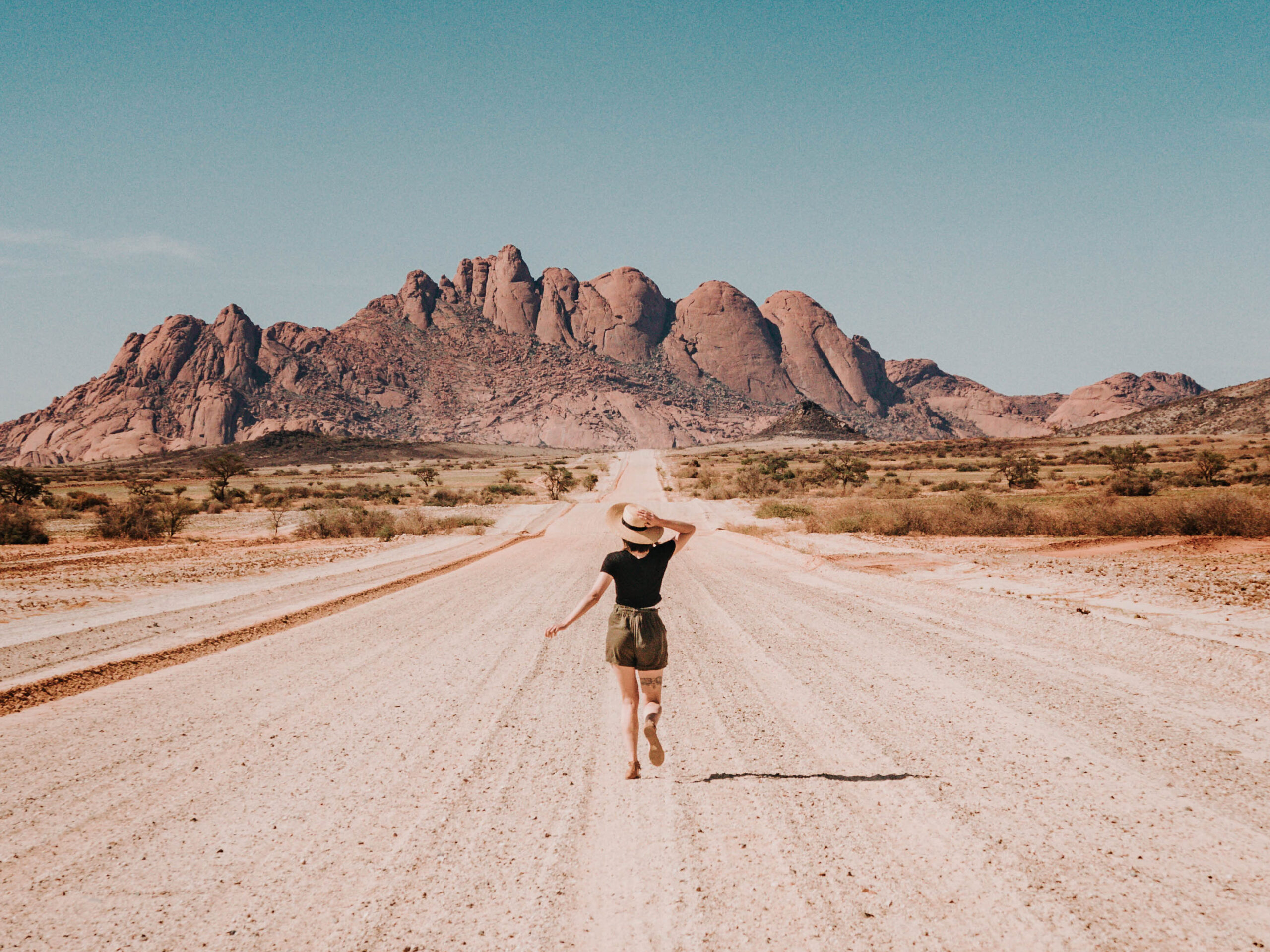 road to spitzkoppe in namibia | wander to here